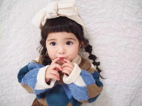 网红萌娃图,童真无邪，笑翻网友