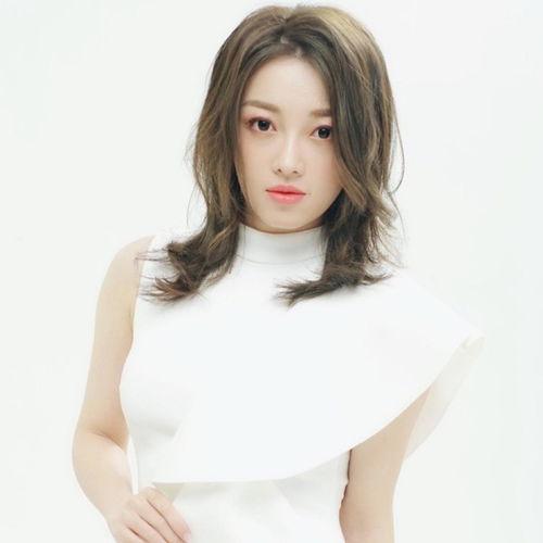 郑晓明星,璀璨星河中的闪耀星辰