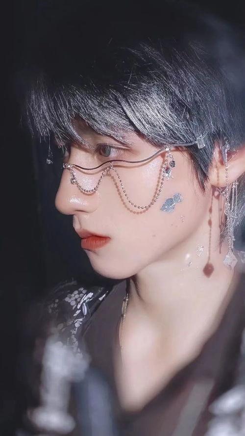 朱志鑫吃瓜照片,瓜界新宠儿