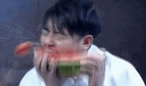 腕豪本豪吃瓜,揭秘电竞圈幕后风云