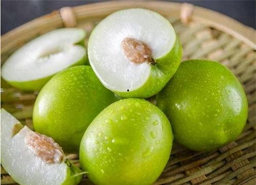 卫辉吃瓜女,揭秘当地独特美食文化